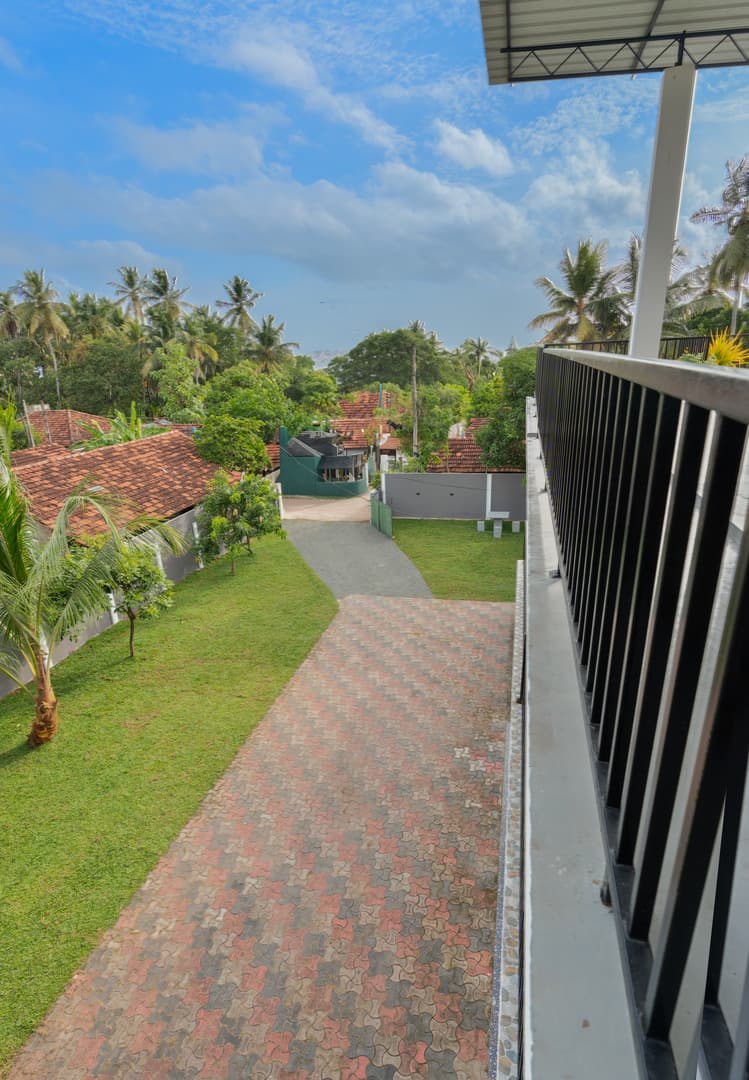 Lagoon Step Transit Hotel